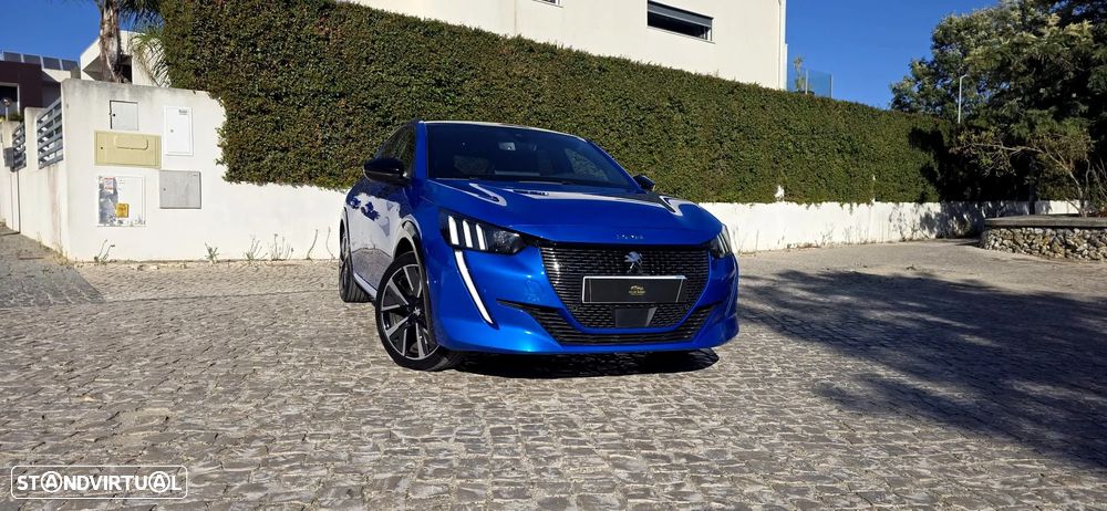 Peugeot 208 1.2 PureTech GT EAT8 - 1