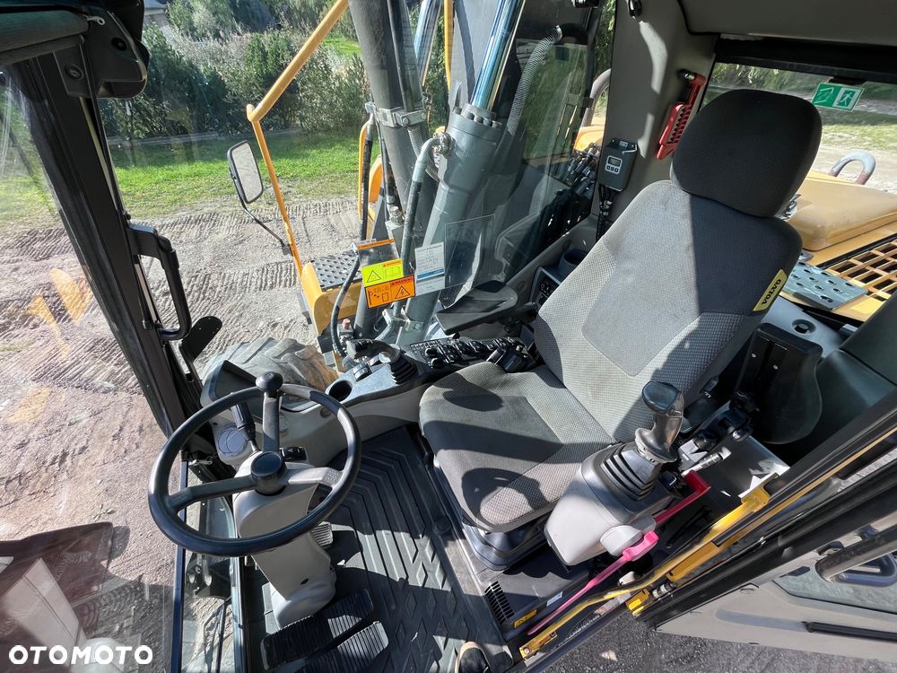 Volvo EW140C - 20