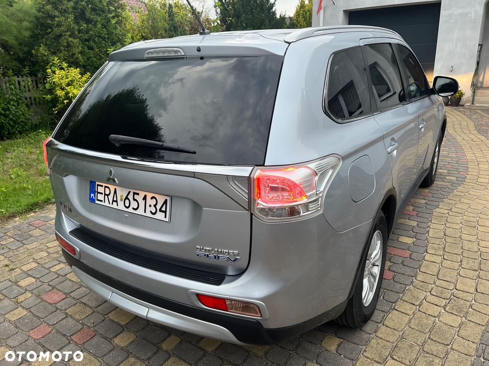 Mitsubishi Outlander - 6