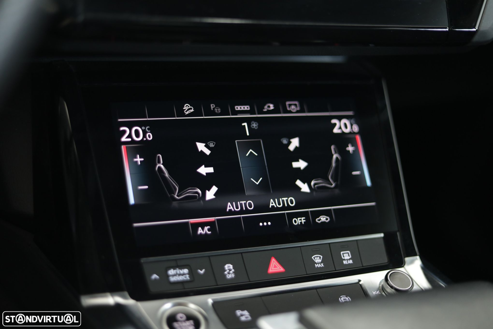Audi e-tron 55 quattro S line - 13