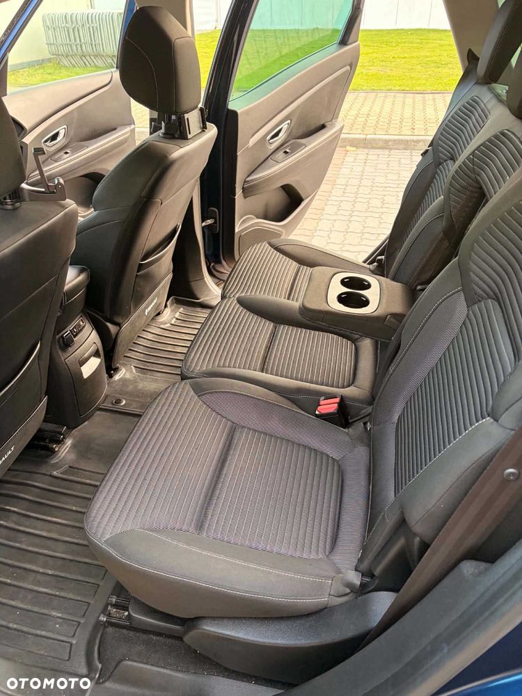 Renault Scenic - 8