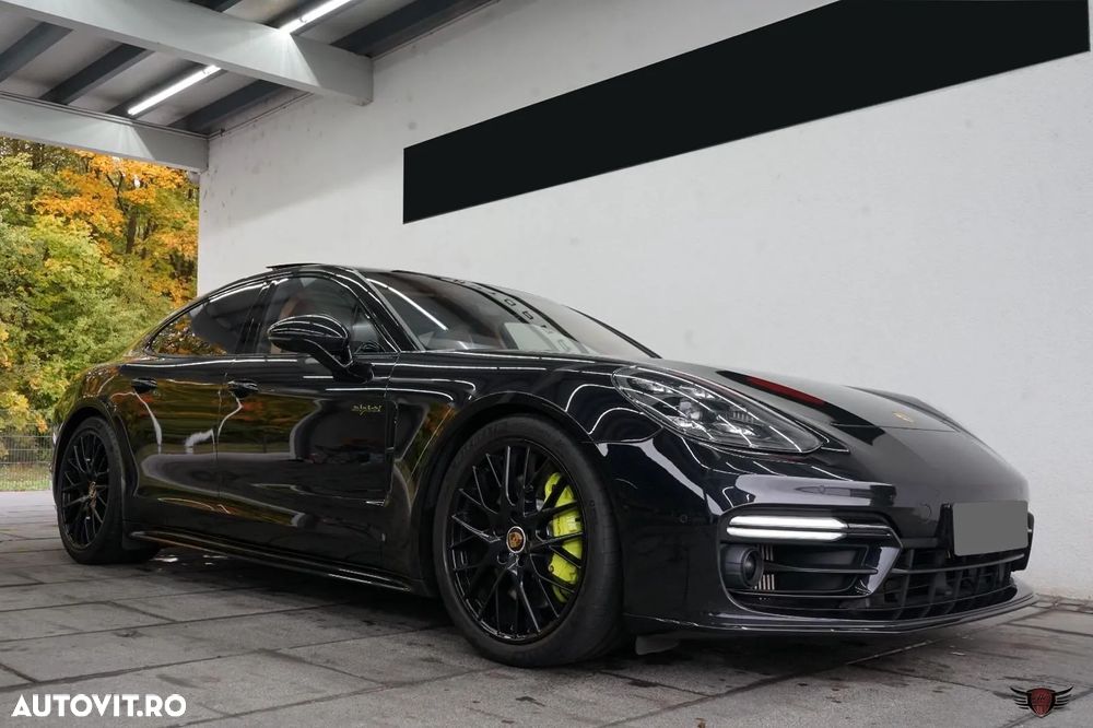 Porsche Panamera 4 E-Hybrid Platinum Edition - 1