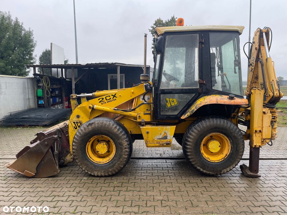 JCB 2CX - 4