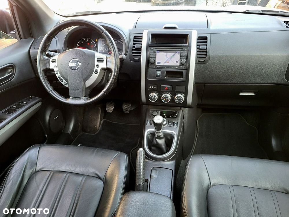 Nissan X-Trail - 12