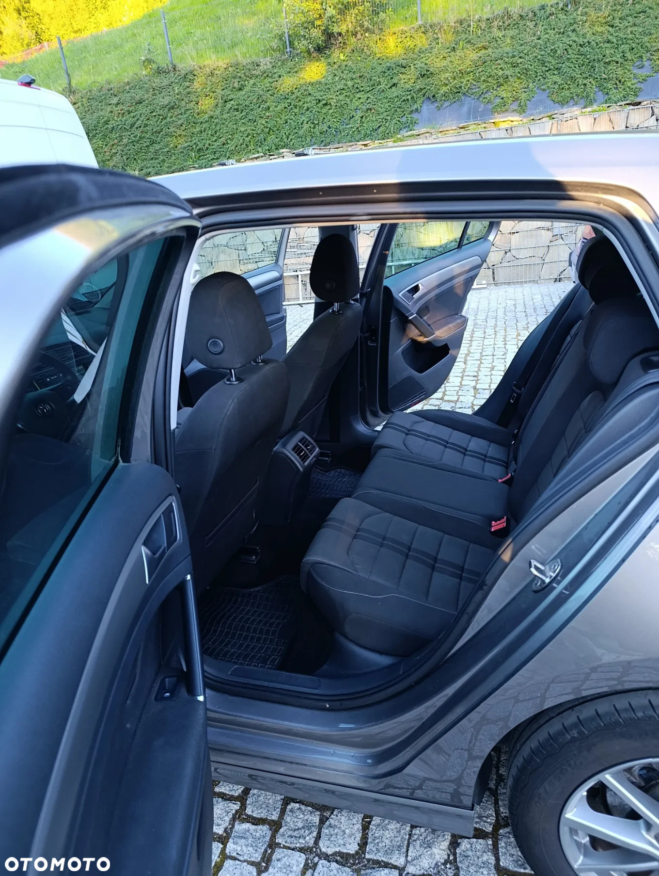 Volkswagen Golf - 14