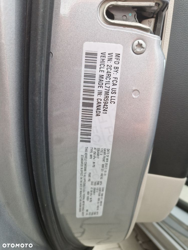 Chrysler Pacifica - 24