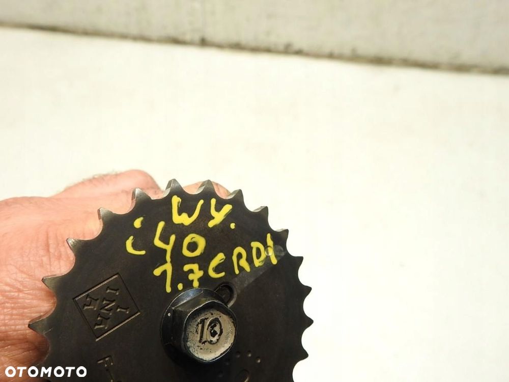 WAŁEK ROZRZĄDU WYDECHOWY HYUNDAI I40 1.7 CRDI F348109 - 2