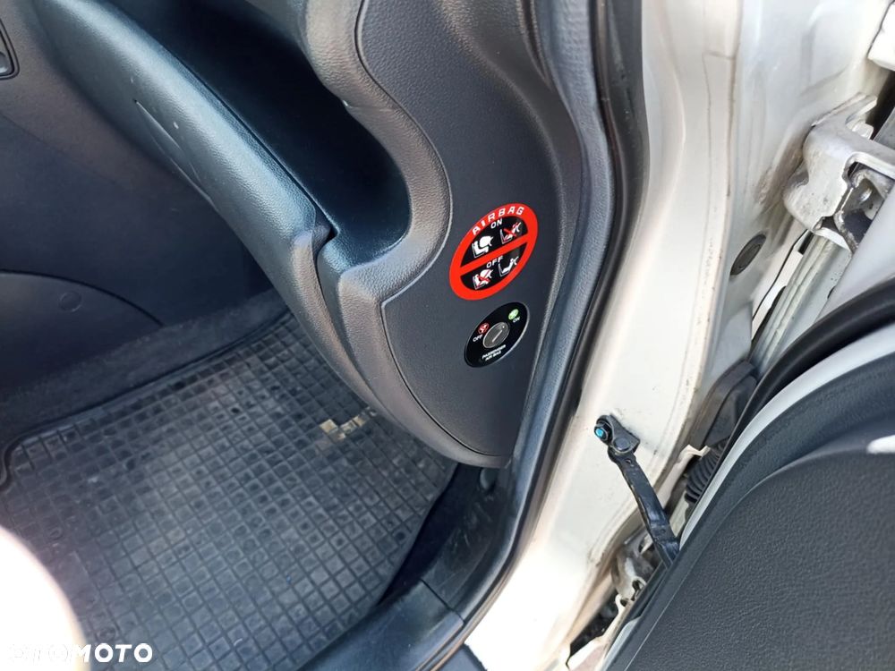 Kia Carens 2.0 CRDi Freedom - 20