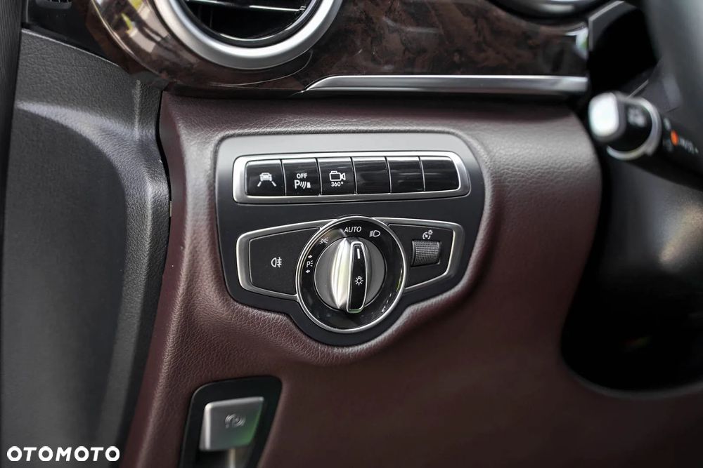 Mercedes-Benz Klasa V 250 (BlueTEC) d Avantgarde 7G-Tronic (ekstra d³) - 21