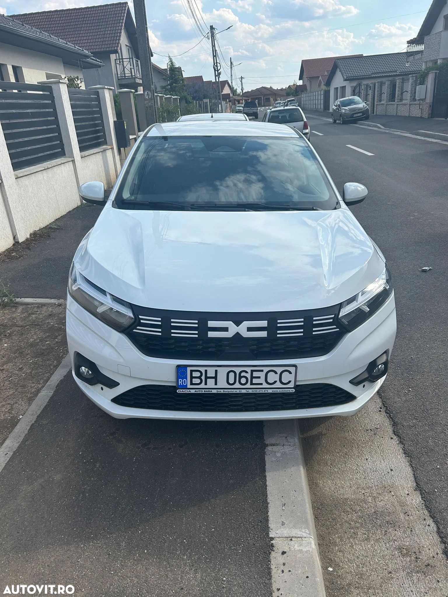 Dacia Logan TCe 90 MT6 Prestige+ - 1