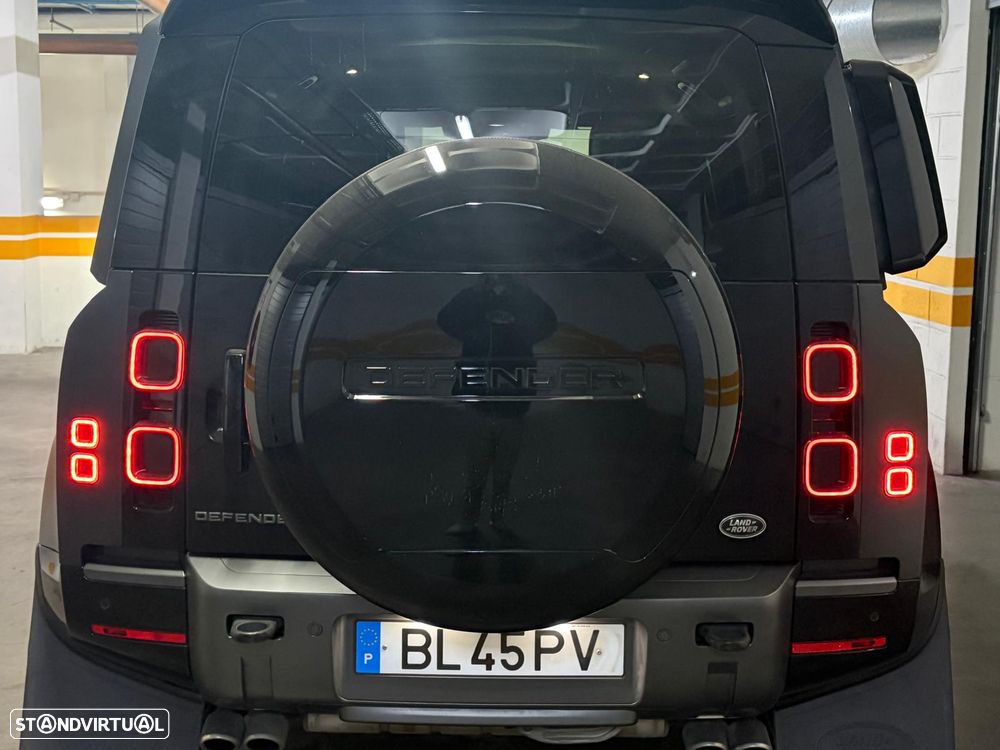 Land Rover Defender - 4