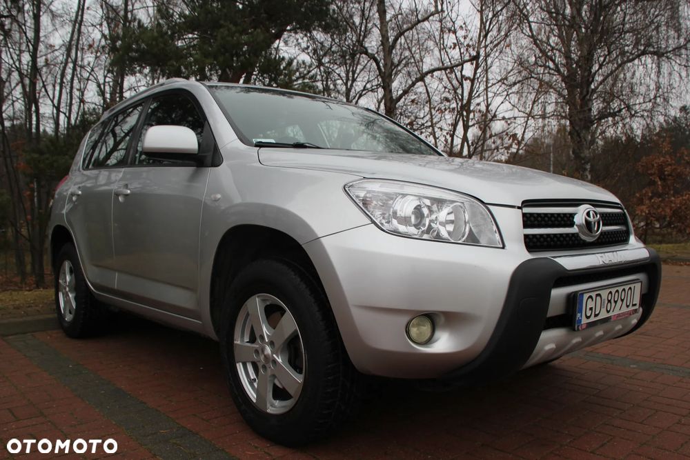 Toyota RAV4 2.0 VVT-i Luna - 24