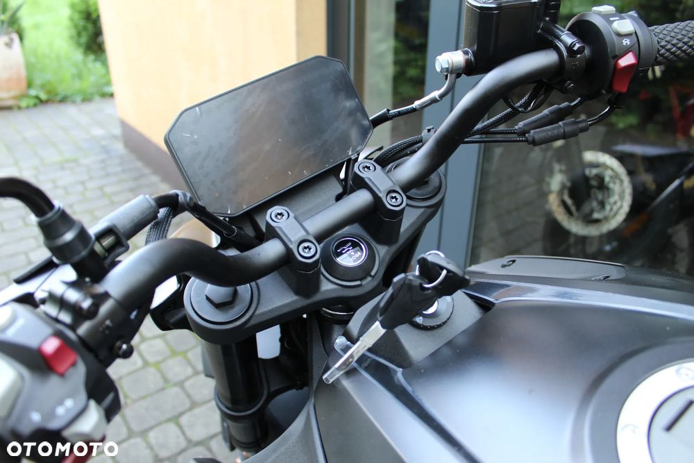VOGE R125 - 12
