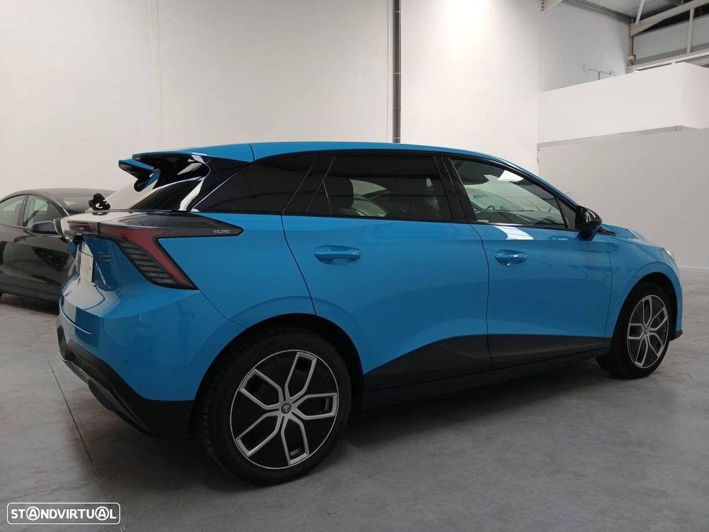 MG MG4 64 kWh Luxury - 13