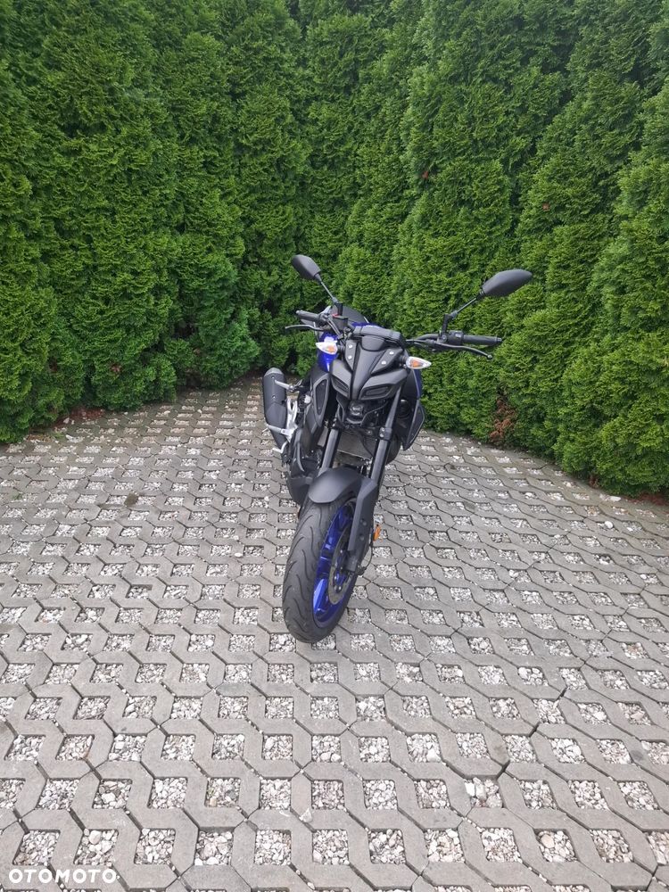 Yamaha MT - 2