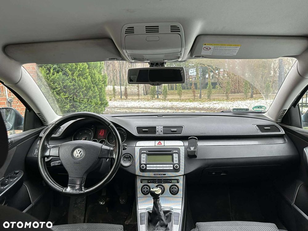 Volkswagen Passat 2.0 TDI Comfortline - 4