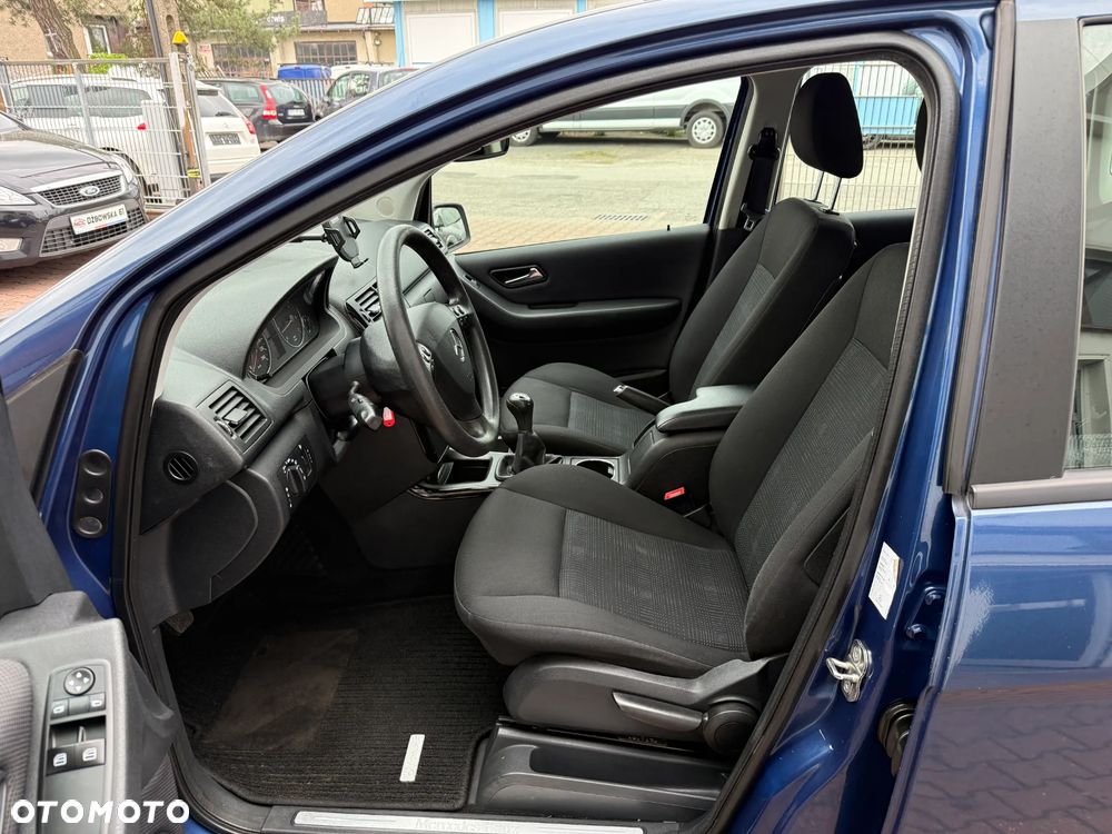 Mercedes-Benz Klasa A 170 BlueEFFICIENCY Elegance - 11