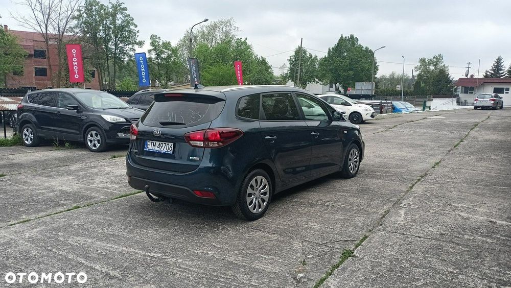 Kia Carens 1.7 CRDi L 7os - 14