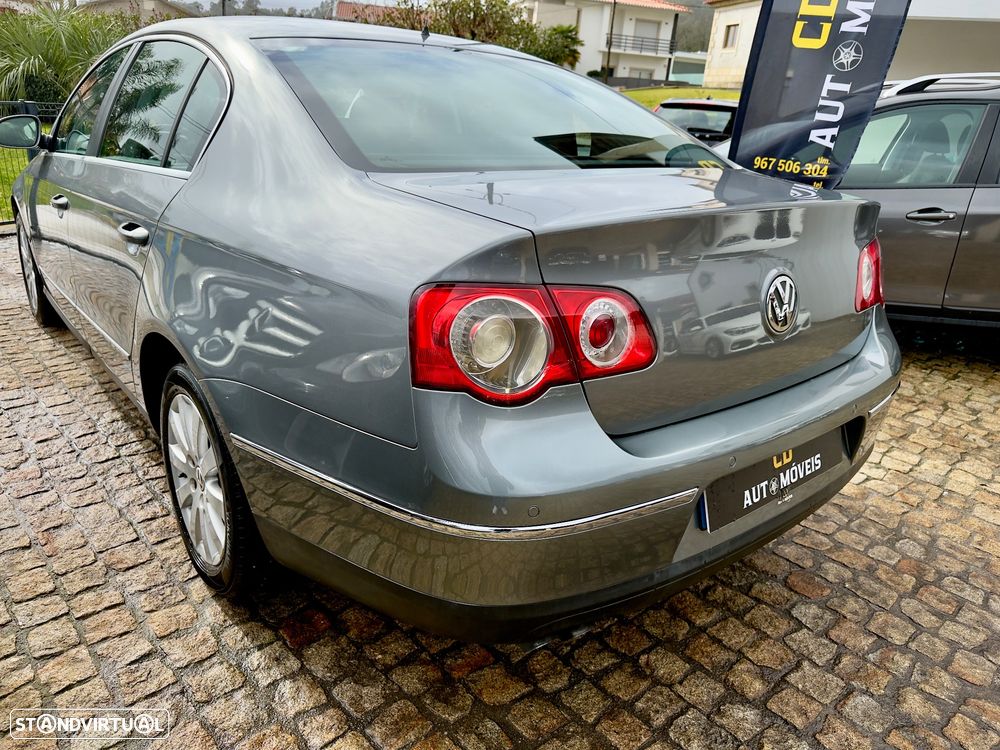 VW Passat 2.0 TDI Highline - 21