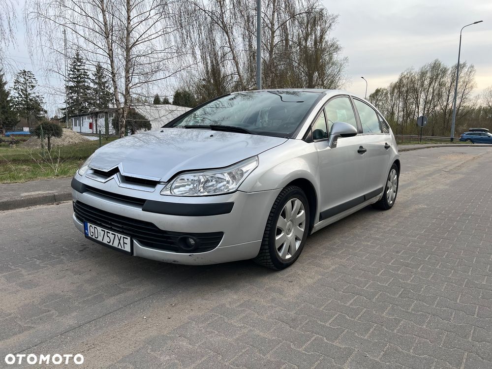 Citroën C4 1.4 16V Advance - 7
