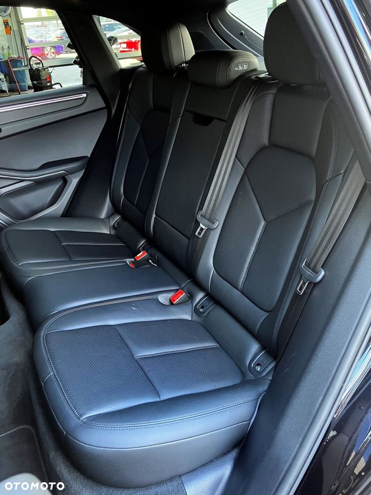 Porsche Macan - 22