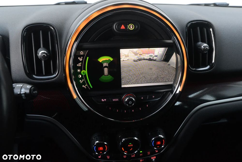 MINI Countryman Cooper SE ALL4 John Cooper Works Trim - 31