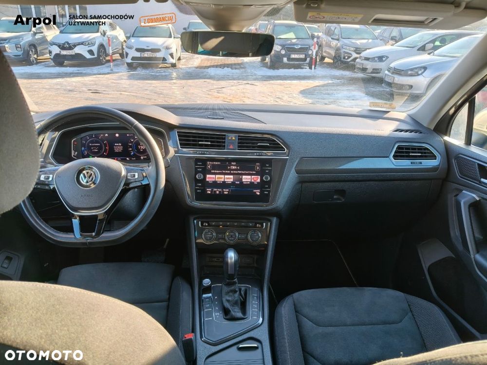 Volkswagen Tiguan - 31