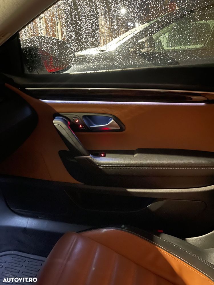Volkswagen Passat CC - 31
