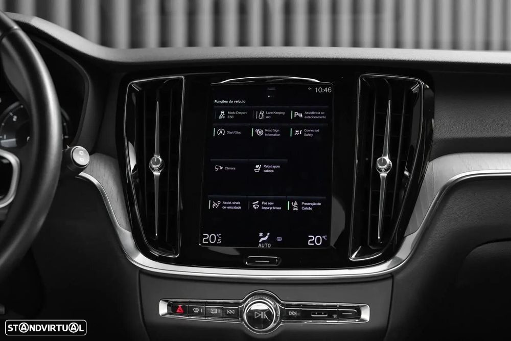Volvo V60 2.0 B4 Momentum Geartronic - 20