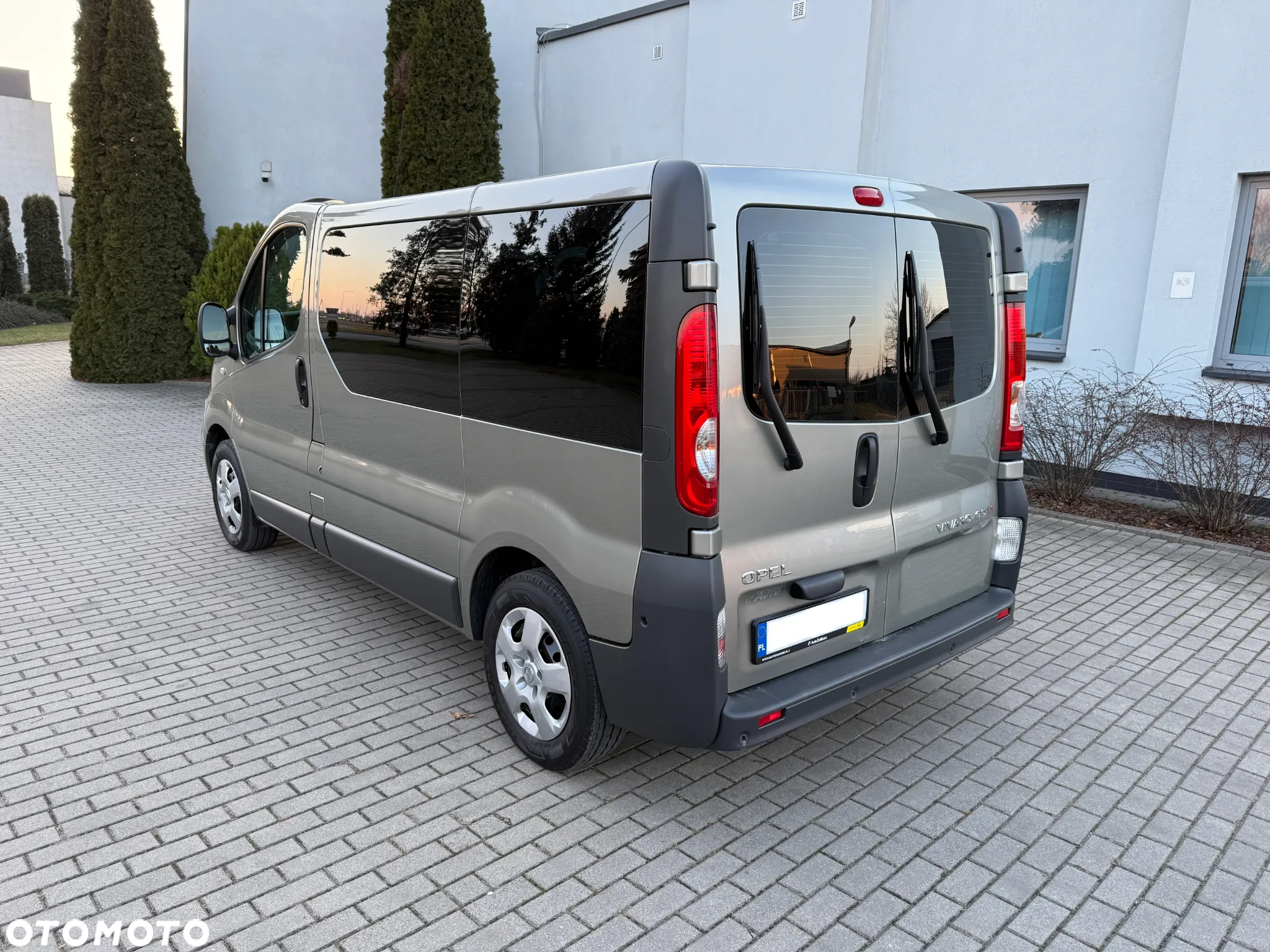 Opel Vivaro - 6
