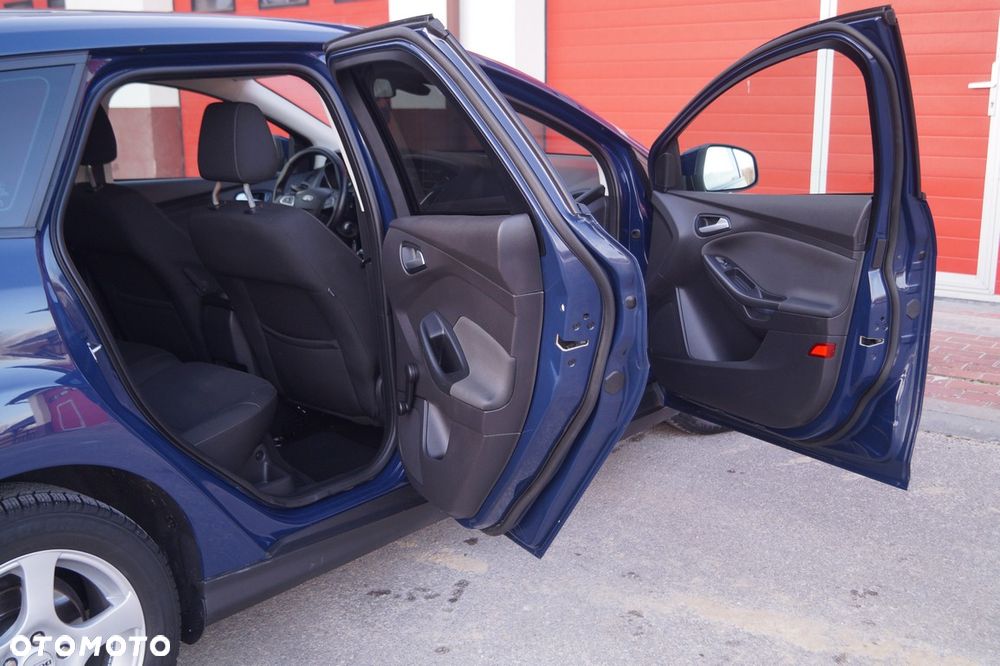 Ford Focus - 32
