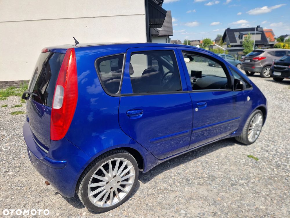 Mitsubishi Colt - 38