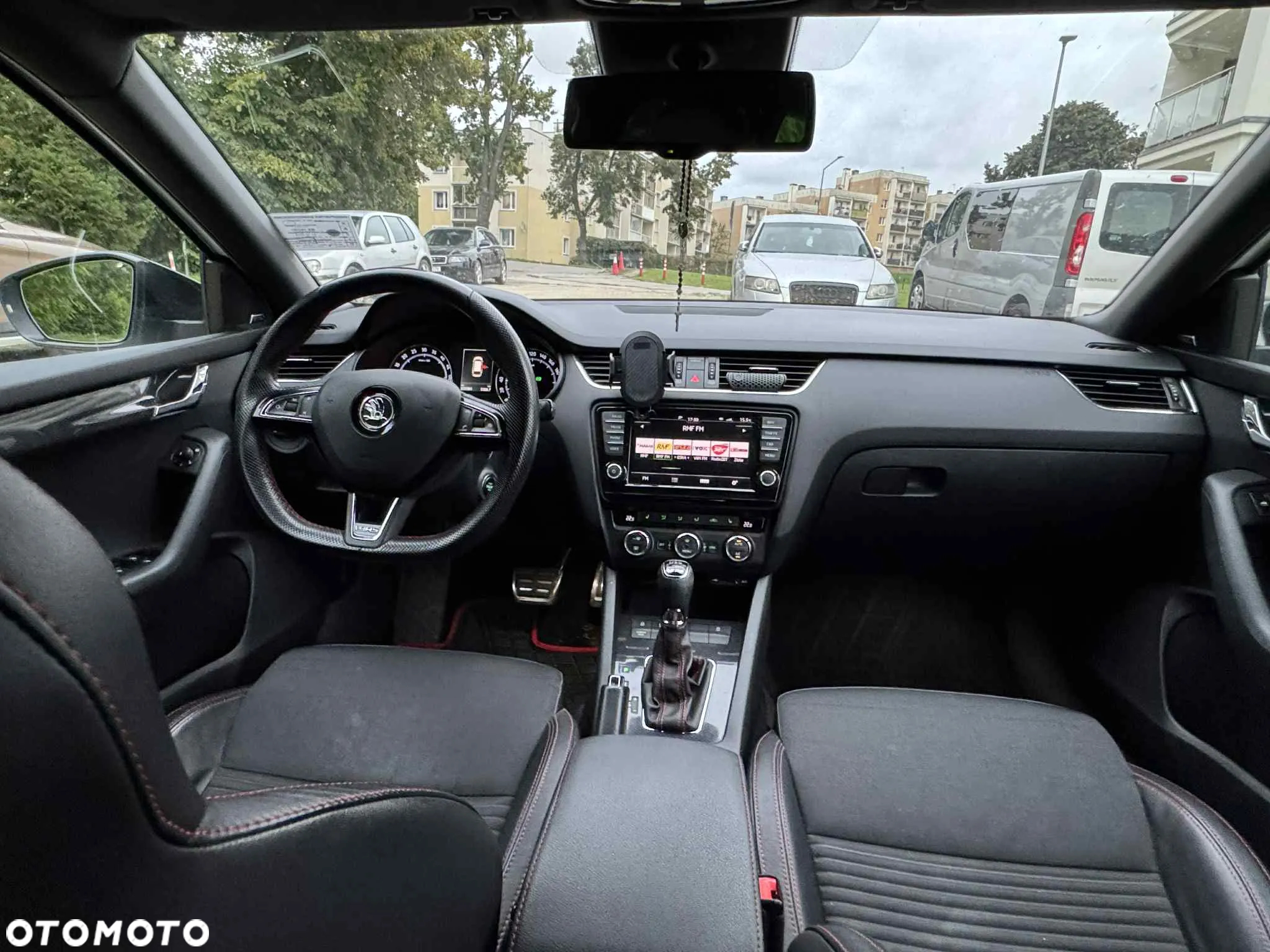 Skoda Octavia 2.0 TDI DSG RS - 12