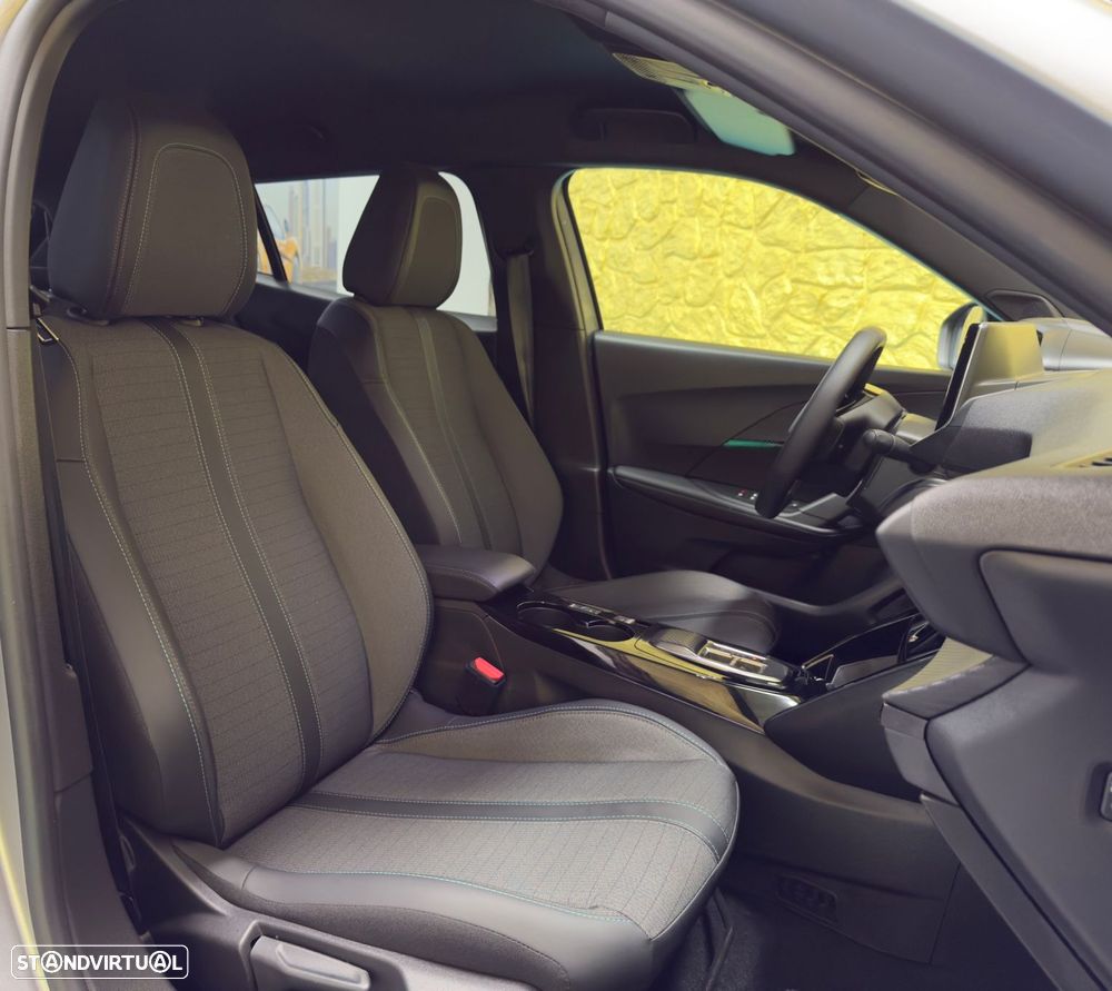 Peugeot e-2008 50 kWh Allure Pack - 7