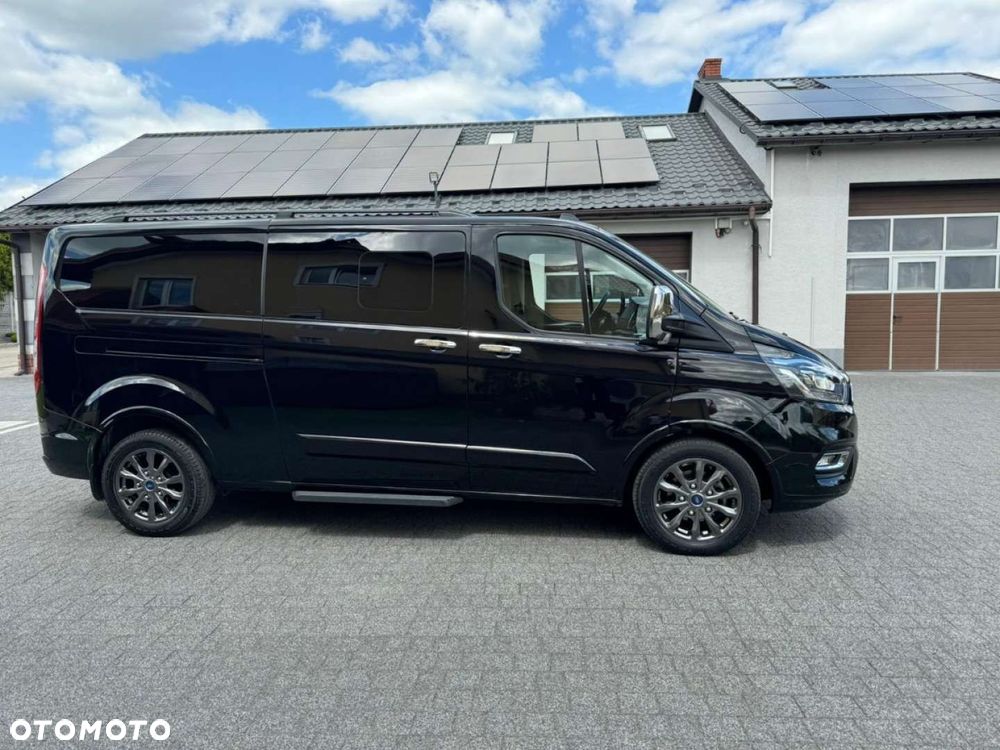 Ford Tourneo Custom - 15