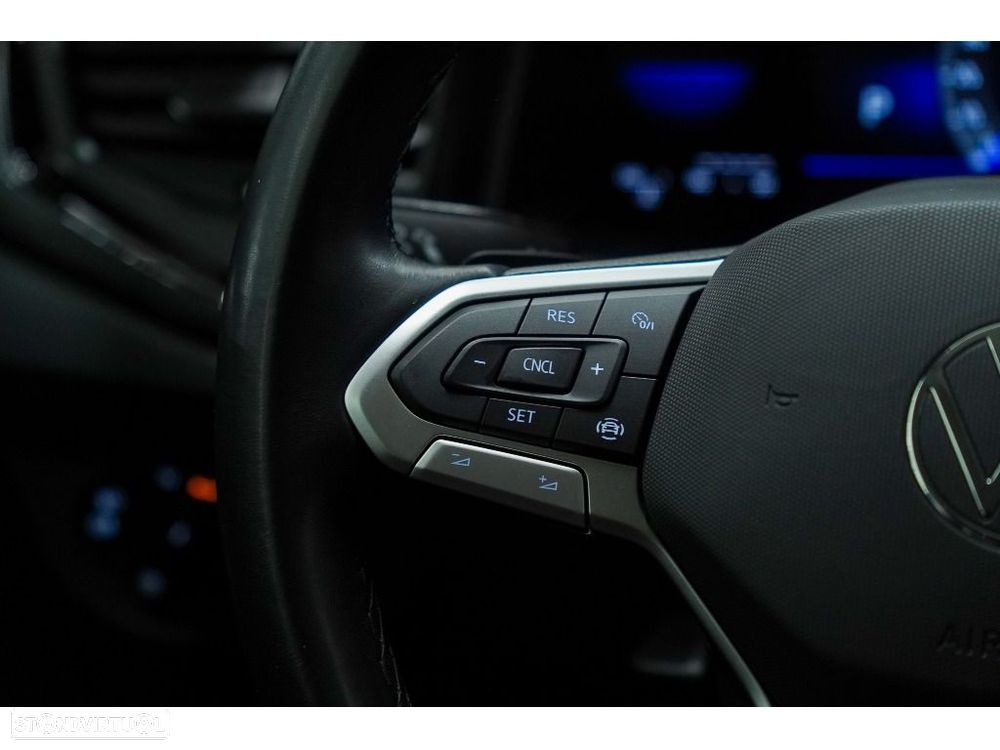 VW Polo 1.0 TSI Urban DSG - 27