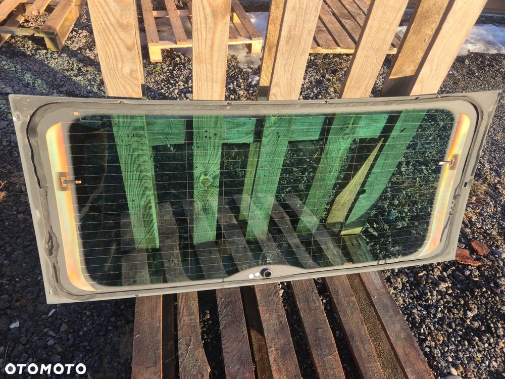 SKODA SUPERB II KOMBI SZYBA W KLAPĘ AS3 - 3