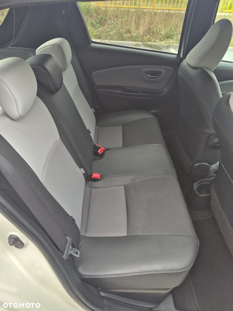 Toyota Yaris 1.5 VVT-i Selection - 25