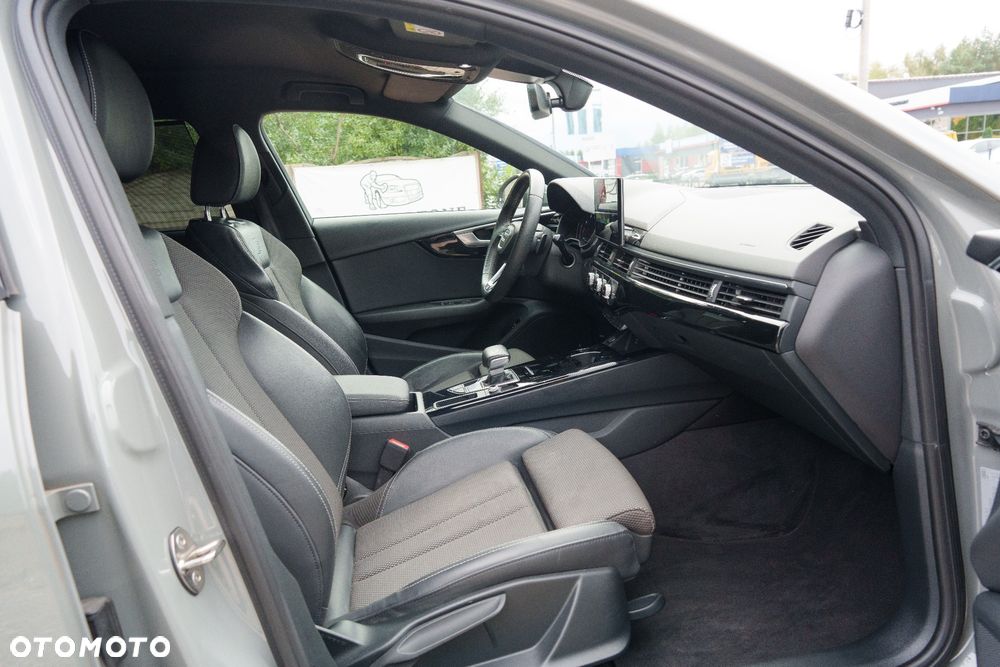 Audi A4 Avant 35 TDI mHEV S Line S tronic - 23