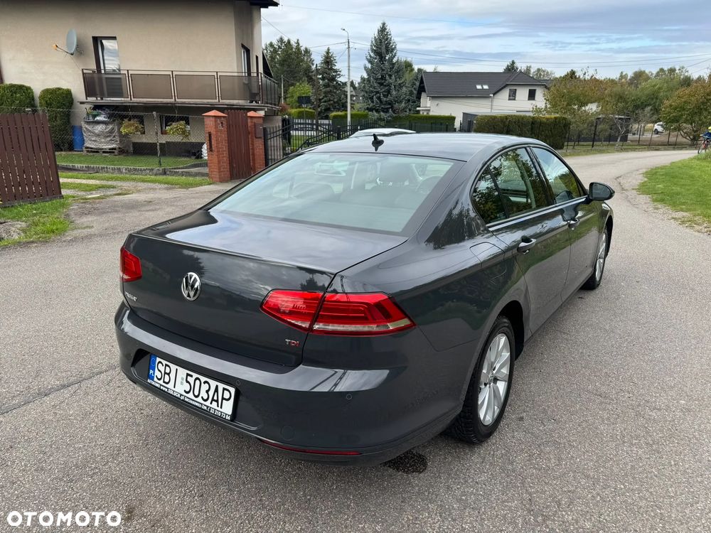 Volkswagen Passat - 18