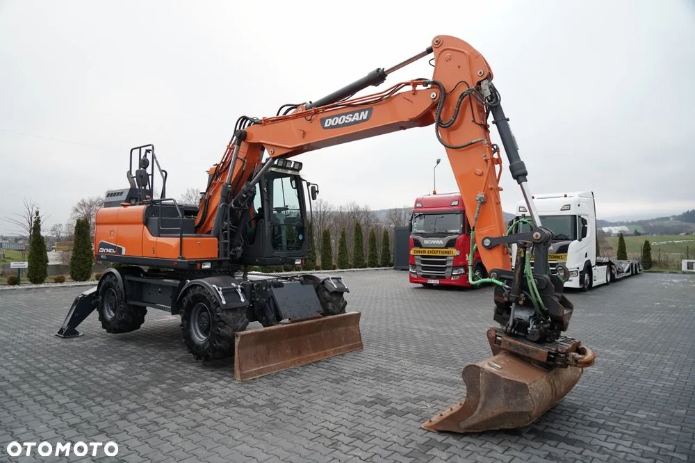Doosan DX 140W / KOPARKA KOŁOWA / ROTOTIL / JOYSTICK / POWERTILT OBROTNICA / 2019 ROK / - - 9