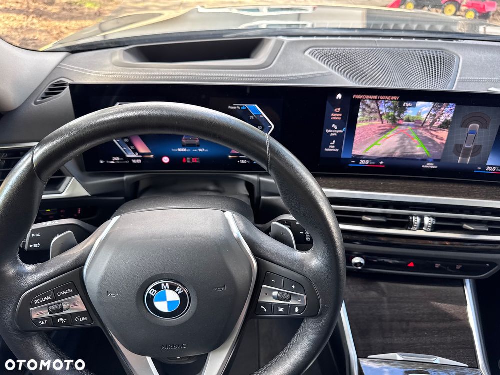 BMW Seria 3 320d xDrive Luxury Line sport - 34