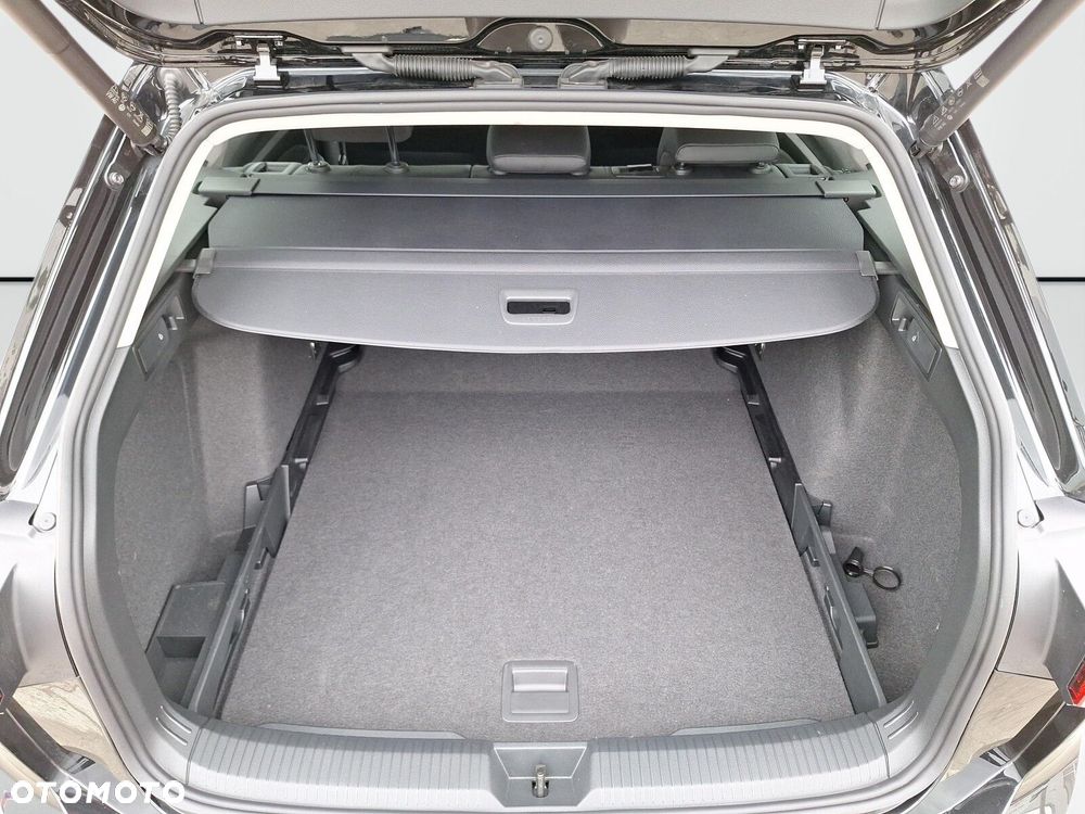 Volkswagen Golf Variant - 15