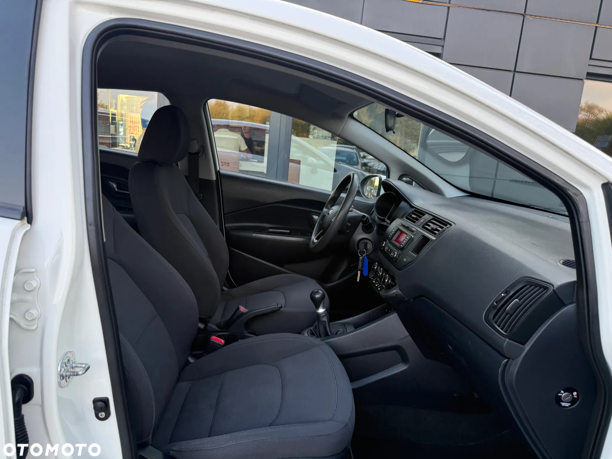 Kia Rio 1.2 Business Line - 32