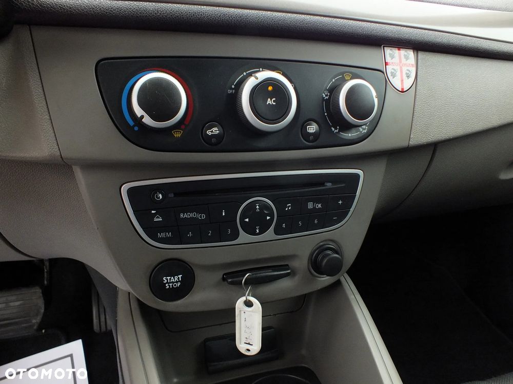 Renault Megane 1.6 16V 100 TomTom Edition - 11