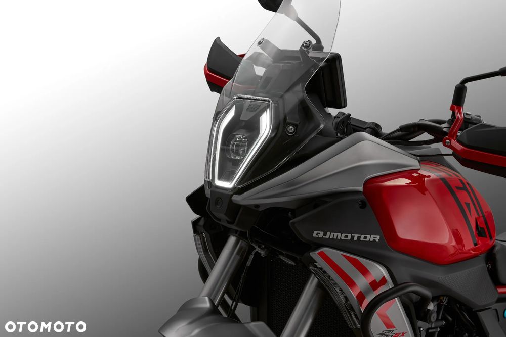 QJMOTOR SRT 600SX - 26