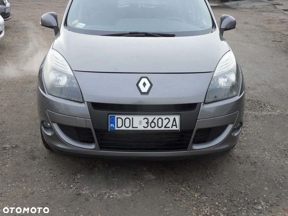 Renault Scenic 1.9 dCi Emotion - 8