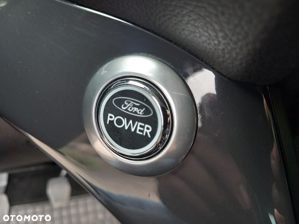 Ford Kuga 2.0 TDCi 4WD Titanium Plus - 24