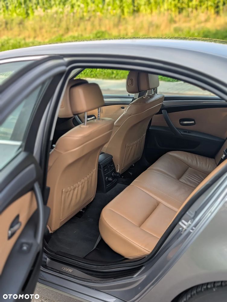 BMW Seria 5 - 11