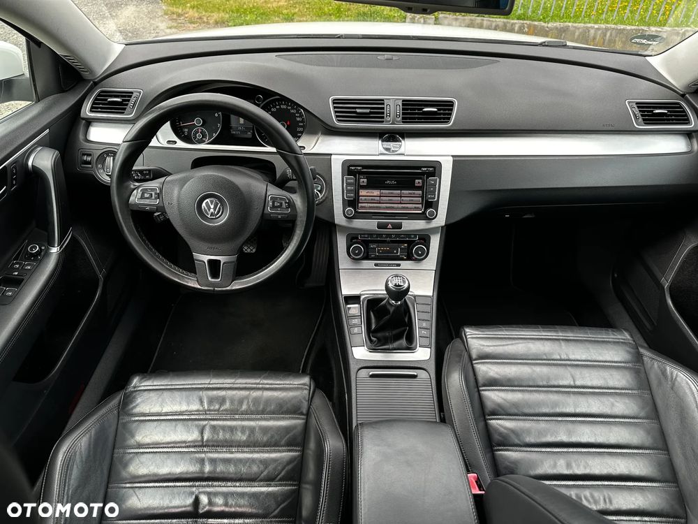 Volkswagen Passat 1.8 TSI Highline - 9